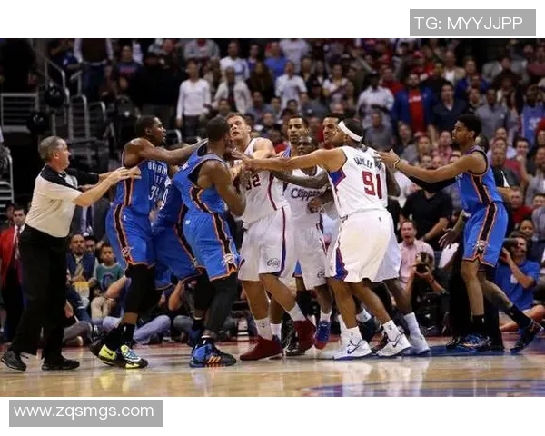 NBA快船与雷霆精彩对决比赛回放全程回顾与精彩瞬间分析 NBA快船与雷霆精彩对决比赛回放全程回顾与精彩瞬间分析