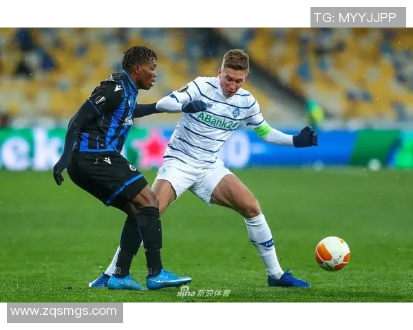 布鲁日与基迪那摩的激烈对决揭示足球战术与团队协作的精彩瞬间